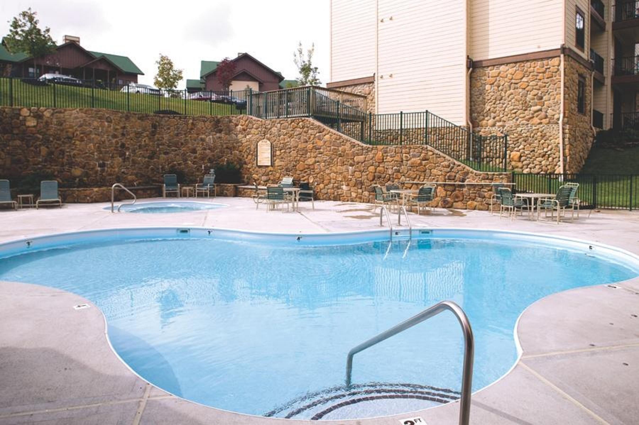 Отель Club Wyndham Smoky Mountains Севьервилл Экстерьер фото